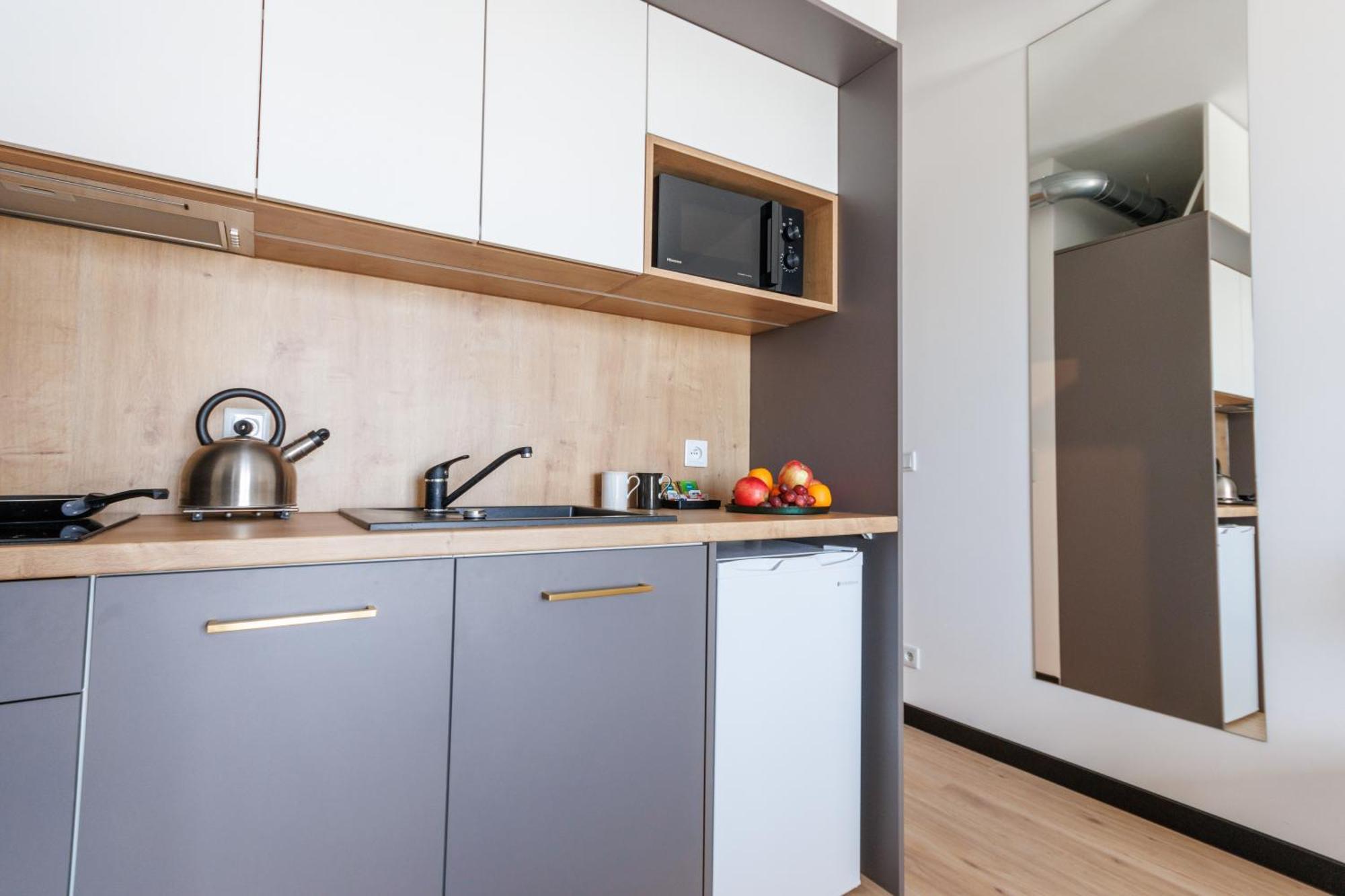 Zeus Apartment *