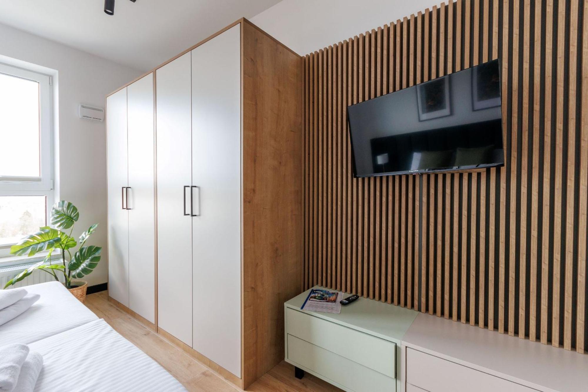 Zeus Apartment *